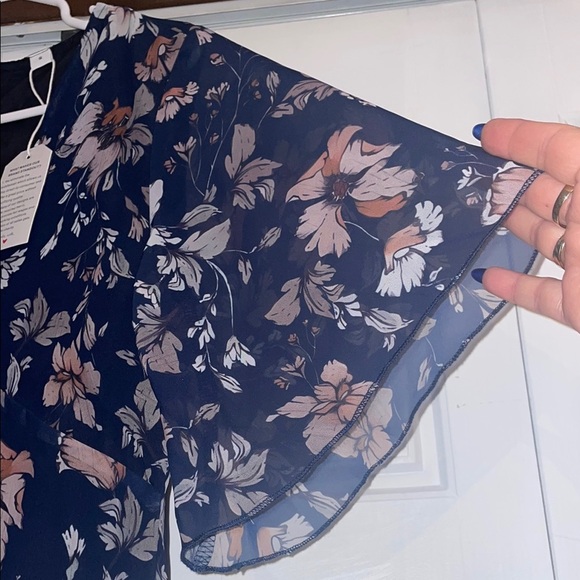 Blue High Low Sundress with Flutter Sleeves and V-Neck - Picture 4 of 10